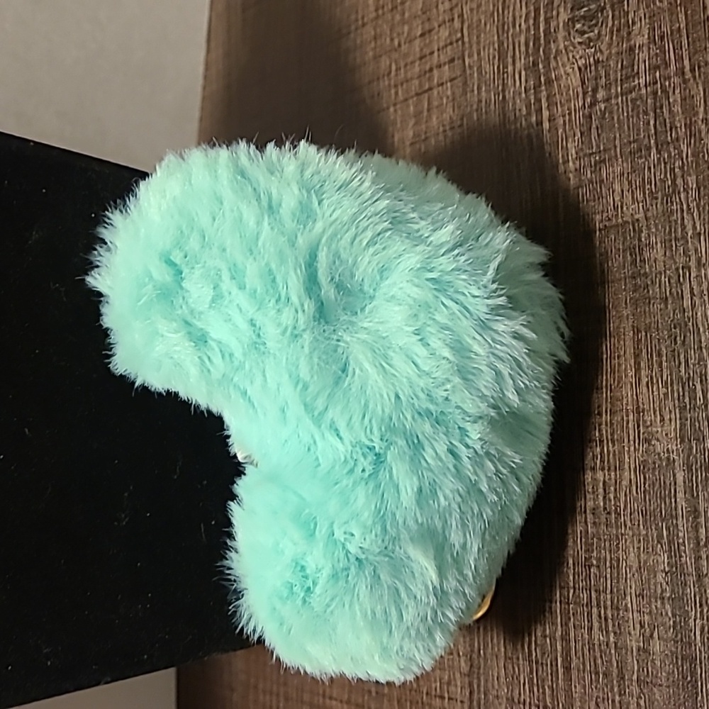 Fuzzy Heart Keychain Purse Charm Bag Charm Fluffy Aqua Blue Gold Tone - Picture 2 of 4